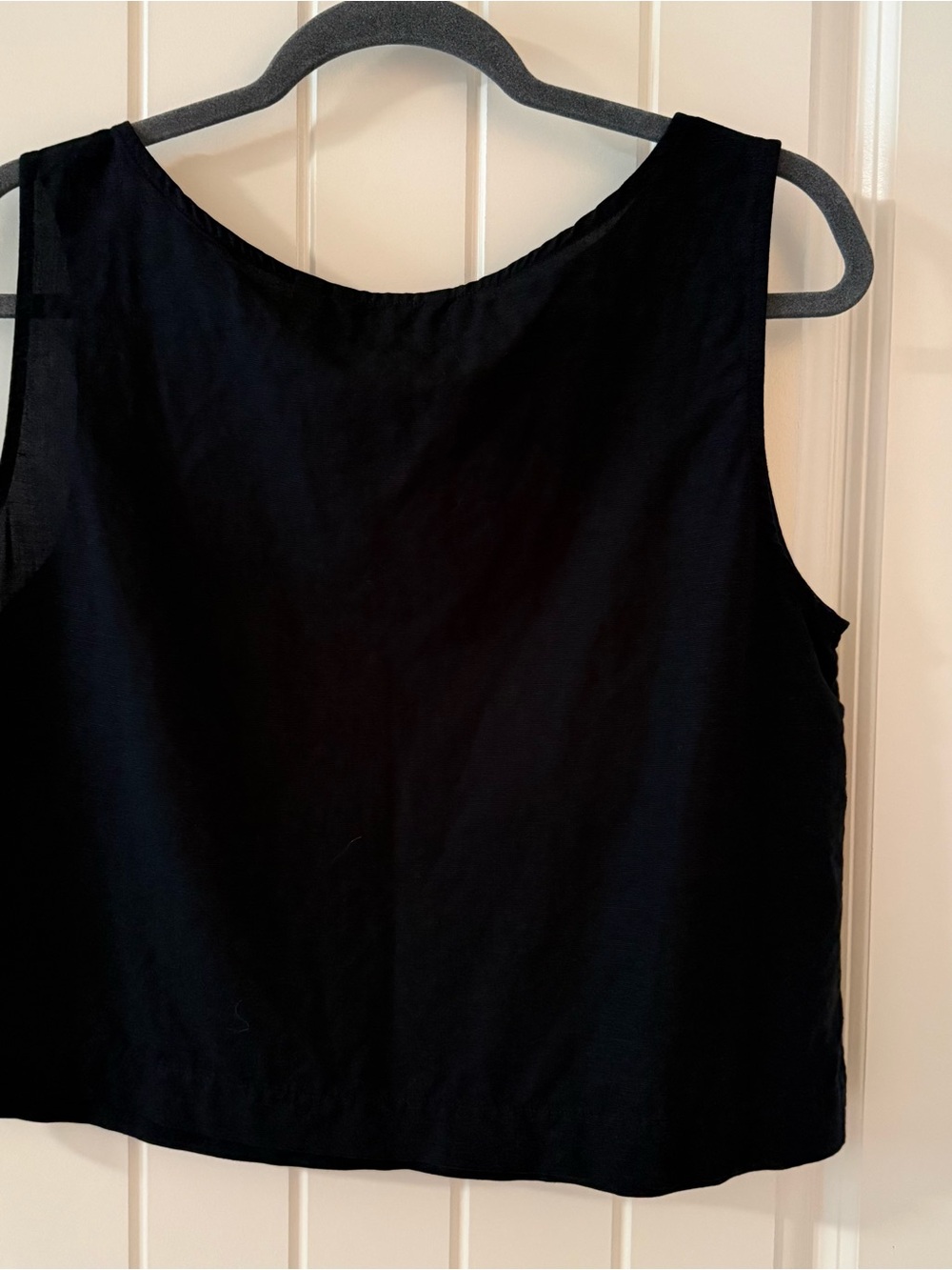 Uniqlo Black Sleeveless Tank Top